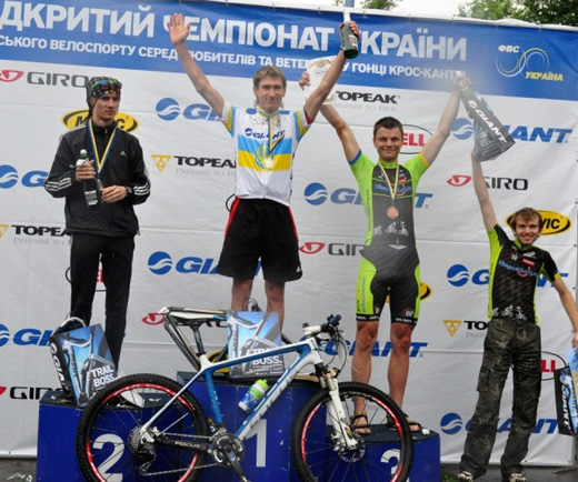 Антон Пустовіт чемпіон України-2013 з гірського велоспорту
