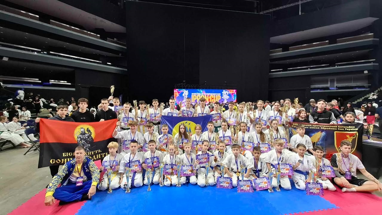Каратисти з Полтавщини здобули сорок медалей на двох міжнародних турнірах поспіль