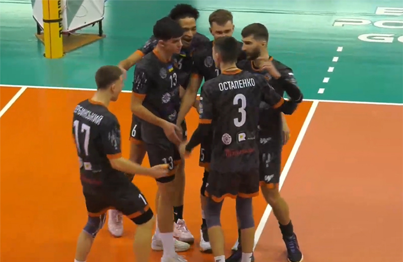 Волейбол: «Решетилівка» вдруге перемогла «Поліцію охорони-ЗУНУ» і проходить до півфіналу