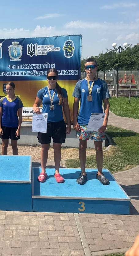 Веслувальники з Полтавщини здобули одинадцять комплектів нагород на ЧУ серед юнаків та дівчат