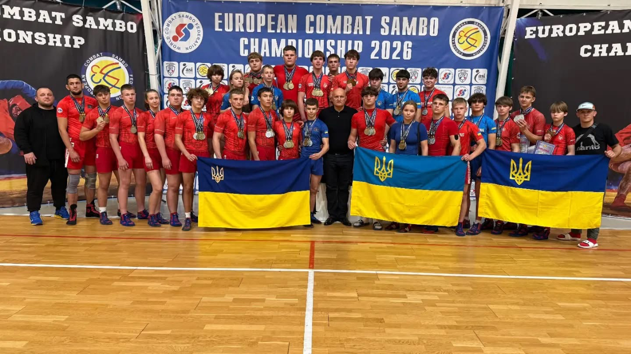 Бійці з Полтавщини здобули шістнадцять медалей на чемпіонаті Європи з бойового самбо