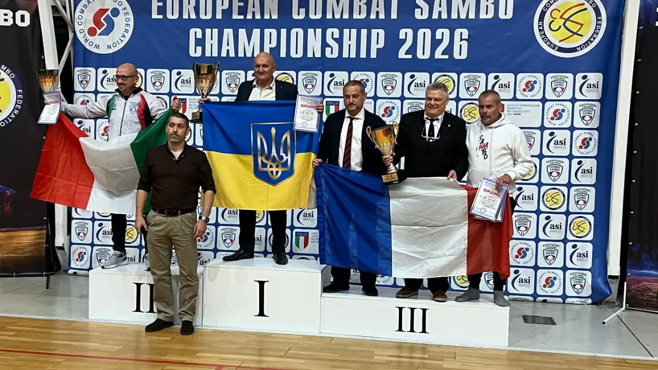 Бійці з Полтавщини здобули шістнадцять медалей на чемпіонаті Європи з бойового самбо